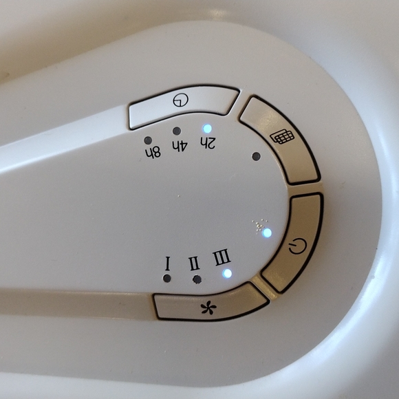 Oreck Air Tower Purifier Model  WK17500QPC 3-Speed Portable HEPA Filtration USED - Picture 14 of 14